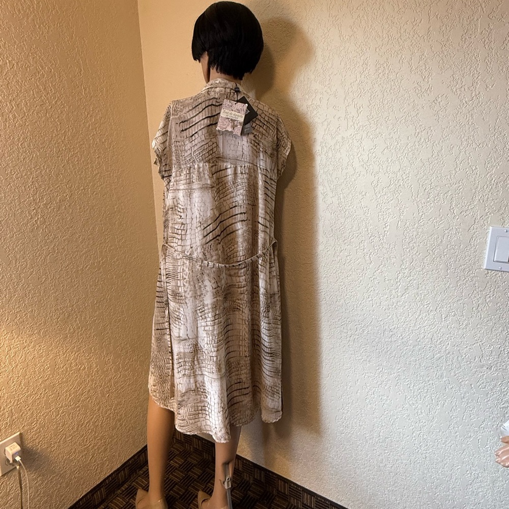 Jeanne Beker Snakeskin Print Blouse